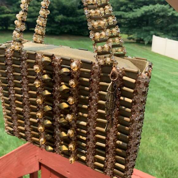 Hand beaded formal handbag - Picture 3 of 9